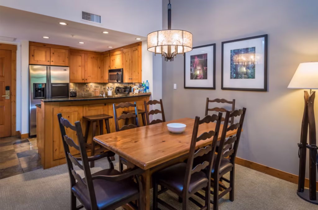 One Bedroom Dining Room Kitchen First Tracks Lodge