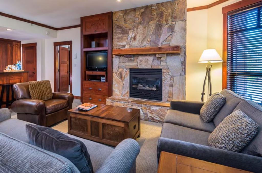 2 Bedroom Living Room First Tracks Lodge Whistler Hotel
